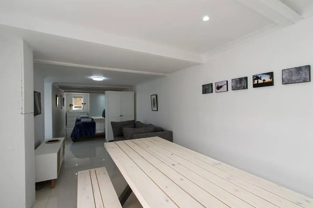 Holiday home Bakoven Beach House Cape Town