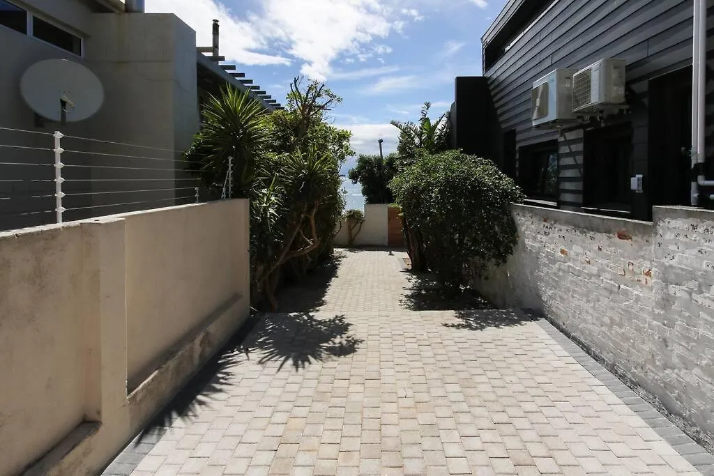 Holiday home Bakoven Beach House Cape Town